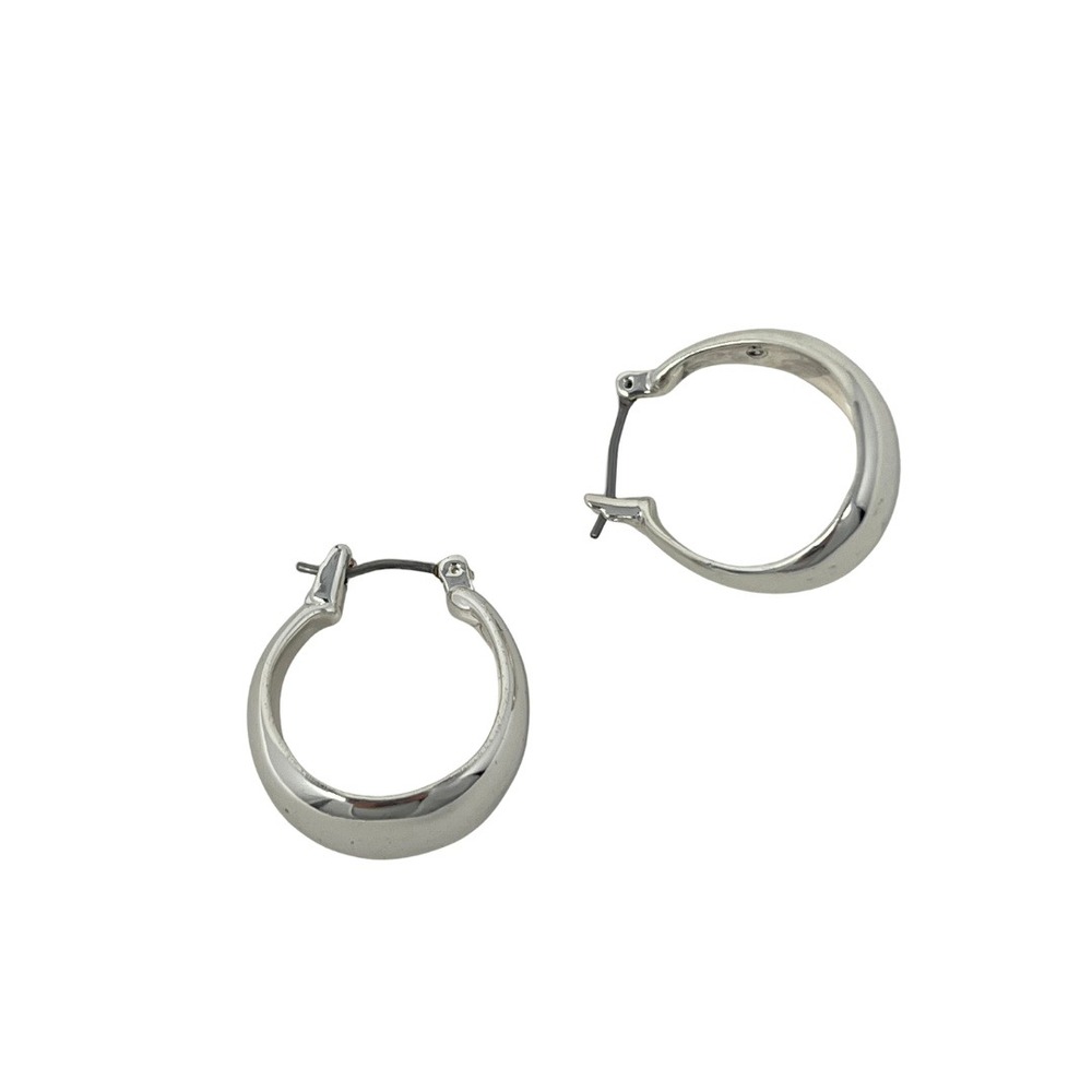 Chloe + Isabel La Lune Sculpted Silver Tone Click Top Hoop Earrings New
